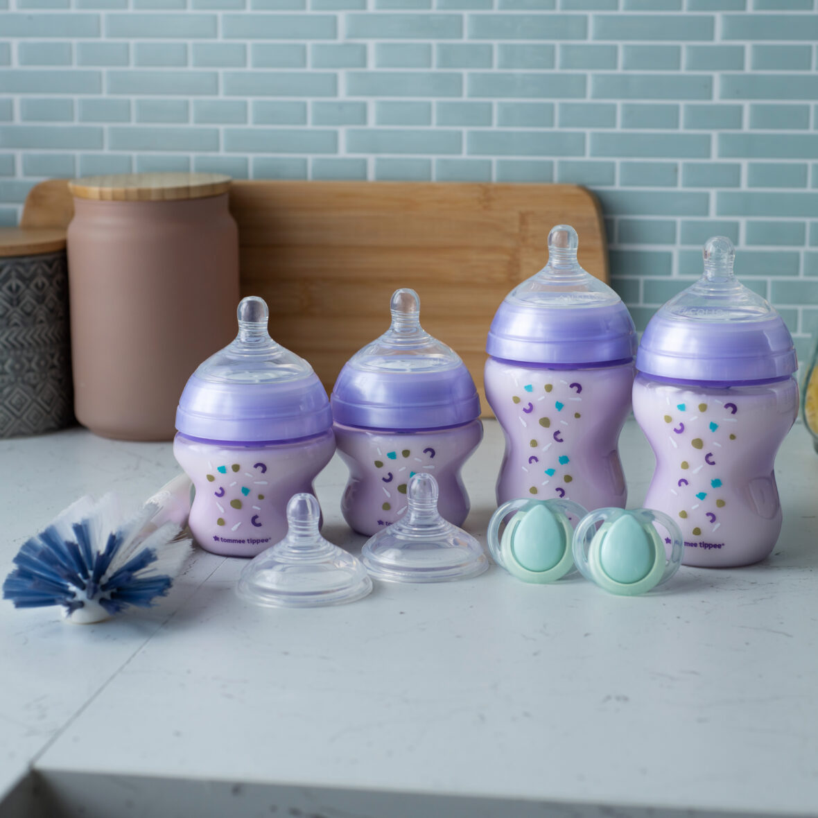 422750 AAC Bottles (1)