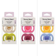 Tommee Tippee Ultra-Light Soothers 6-18 Months (Pack of 2)